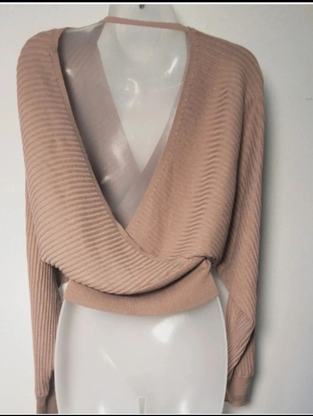 V-Neck Ribbed Backless Sweater Size Large - Picture 2 of 3
